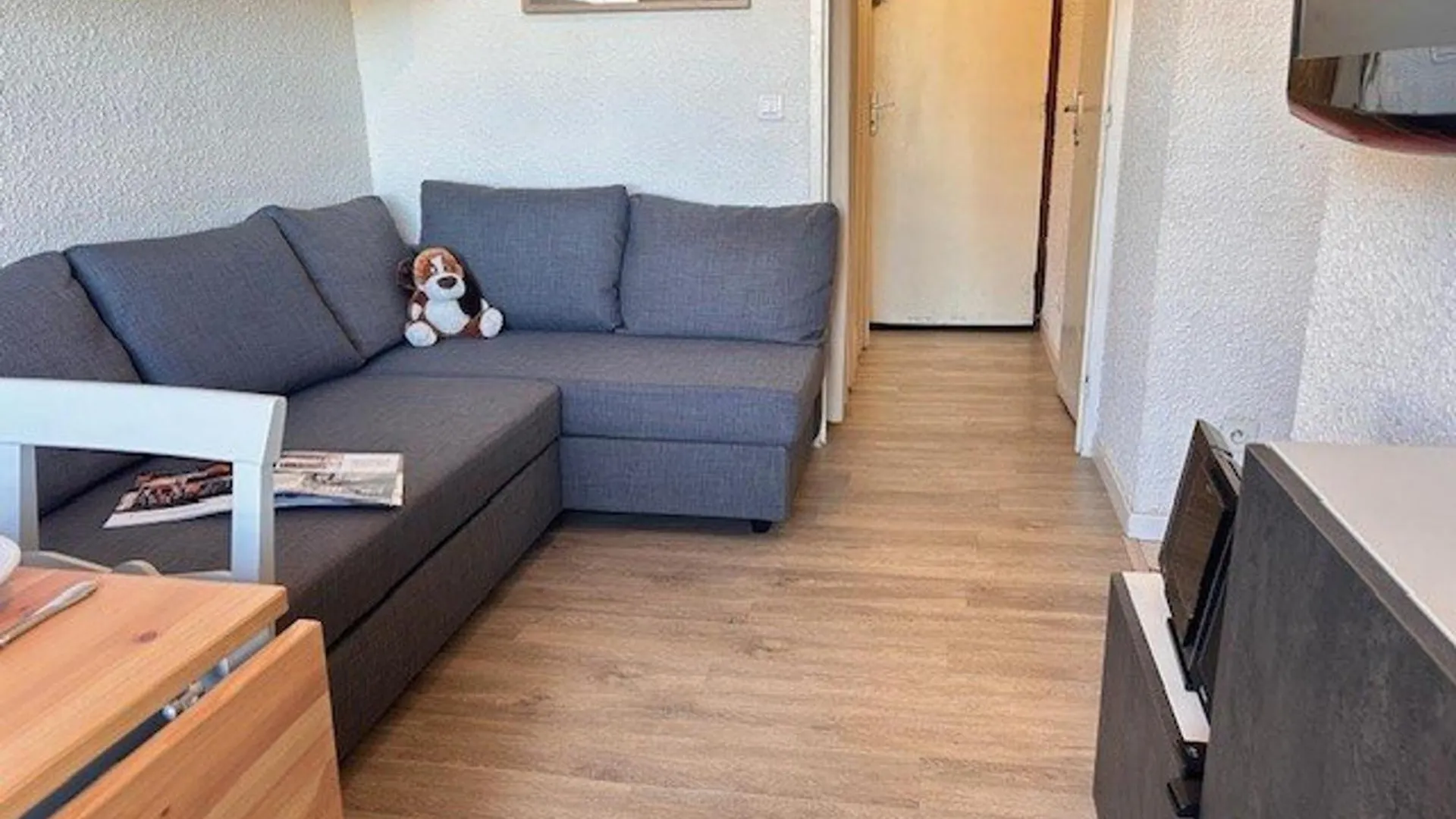 Studio Cabine 4 Pers. A Risoul 1850, Acces Direct Pistes, Balcon, Piscine Chauffee L'Ete - Fr-1-330-575 Apartment