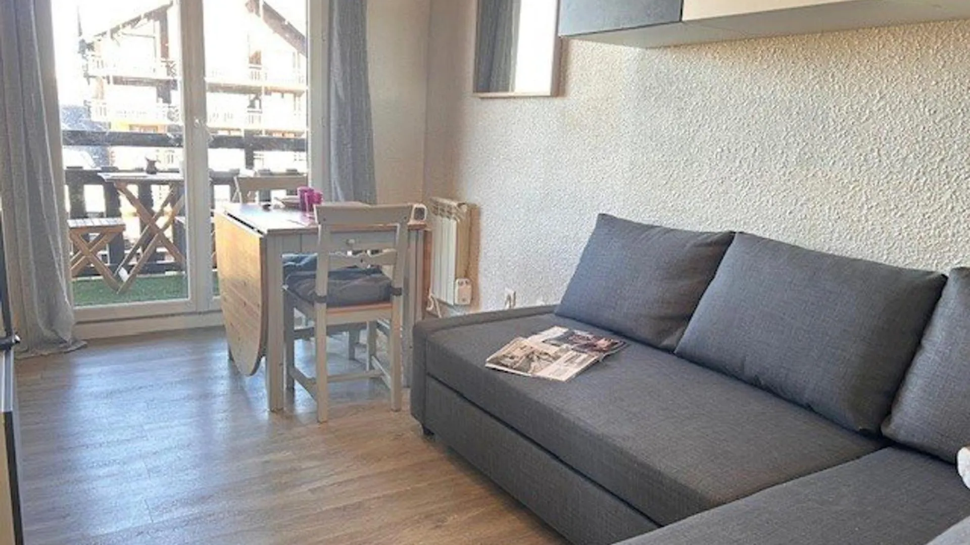 Studio Cabine 4 Pers. A Risoul 1850, Acces Direct Pistes, Balcon, Piscine Chauffee L'Ete - Fr-1-330-575 0*,
